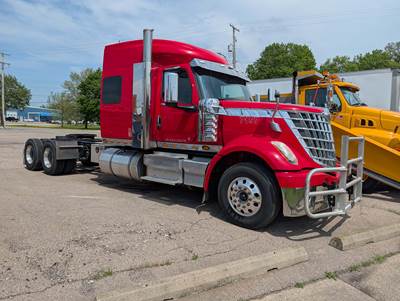 2019 International LoneStar Sleeper Semi Truck