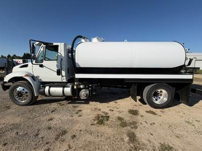 2019 International 4300 NEW 2,500 gallon vacuum septic truck  with masport mamba vacuum pump