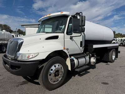 2019 International 4300 NEW 2,500 gallon vacuum septic truck  with masport mamba vacuum pump