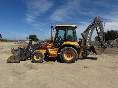 2013 Volvo BL70B Backhoe - with 5 Wain-Roy Buckets