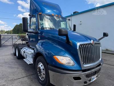 2019 International LT625 Day Cab Truck