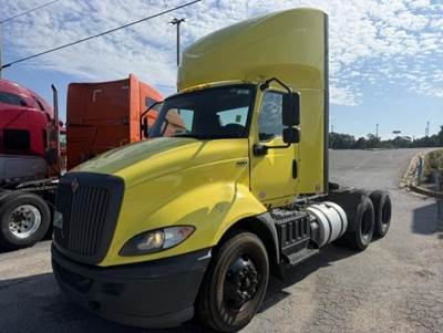 International RH Day Cab Truck - A26 410HP, 10 Speed Manual