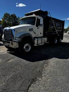 2015 Mack Granite Dump Truck