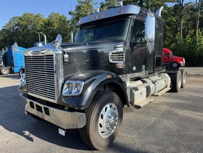 2019 Freightliner Coronado 122 SD Sleeper Semi Truck