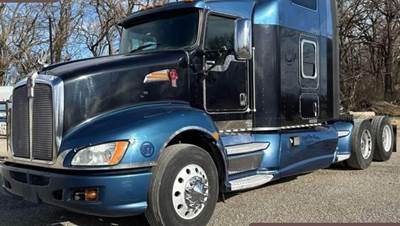 Kenworth T660 Sleeper Semi Truck - 72" Raised Roof Sleeper, Paccar 455HP, 10 Speed Automatic