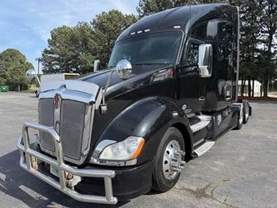 2020 Kenworth T680 Sleeper Semi Truck