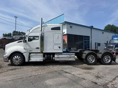 Kenworth T680 Sleeper Semi Truck - 76" Mid Roof Sleeper, Paccar 510HP, 13 Speed Manual