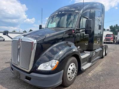 Kenworth T680 Sleeper Semi Truck - 76" Raised Roof Sleeper, Cummins 400HP, 12 Speed Endurant Amt