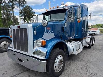 2019 Peterbilt 367 Sleeper Semi Truck