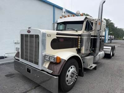 Peterbilt 379 Sleeper Semi Truck - 36" Flat Top Sleeper, Cummins 400HP, 15 Speed Manual