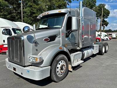 2021 Peterbilt 567 Sleeper Semi Truck