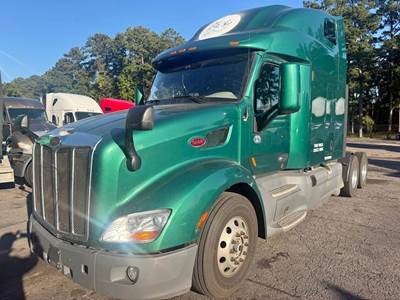 Peterbilt 579 Sleeper Semi Truck - Raised Roof Sleeper, Cummins 450HP, 12 Speed Automatic
