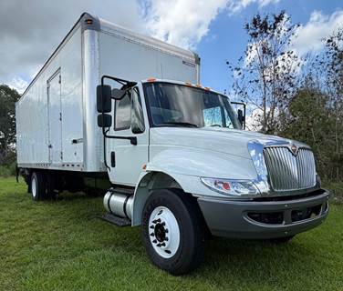 2017 International DuraStar 4300 Box Truck - Morgan 26 FT Dry Box Van
