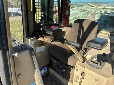 2010 Caterpillar 517 Forestry Dozer - Grapple