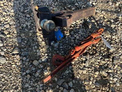 2 5/16" Hitch & Chain Binder Lot