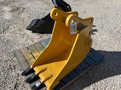 H&H 16” Backhoe Bucket