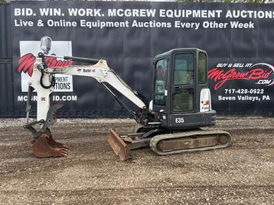 2017 Bobcat E35 Mini Excavator