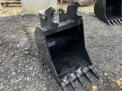 24" Quick Attach Excavator Bucket for KX80 Series