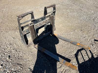 Bobcat Pallet Forks