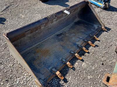 Bobcat 86" SSL Quick Attach Skid Steer Tooth Bucket