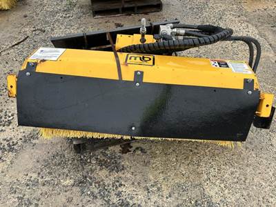 MB 48" Broom