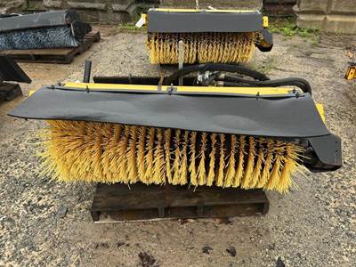 MB 48" Broom