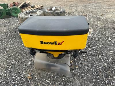 SnowEX PRO575 Salt Spreader