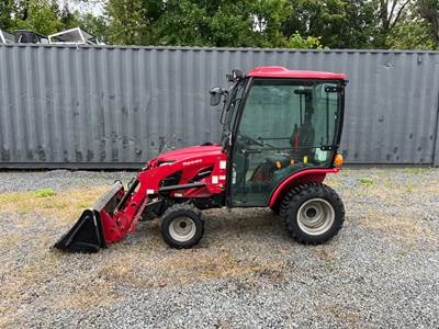 2022 Mahindra eMAx 25L Tractor