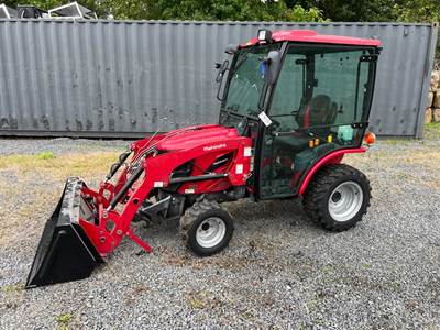 2022 Mahindra eMAx 25L Tractor