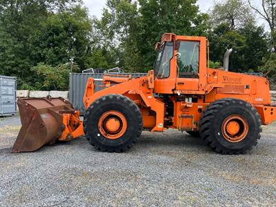 2000 Case 821C Wheel Loader