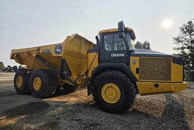 2022 John Deere 410E II Articulated Truck