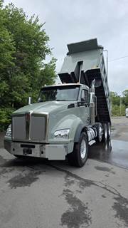 2022 Kenworth T880 Dump Truck
