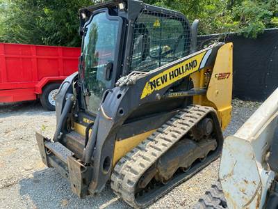 2018 New Holland C227 Track Skid Steer