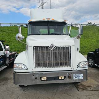 2006 International 9200i SBA Day Cab Truck