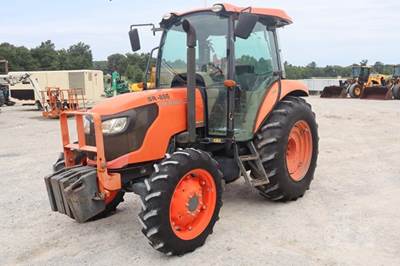 2015 Kubota M7060HD Tractor