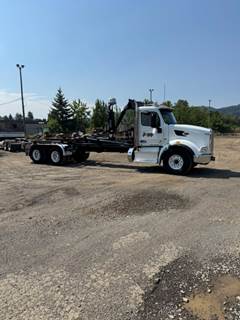 2015 Peterbilt 567 Hooklift Truck - Stellar Hooklift Hoist
