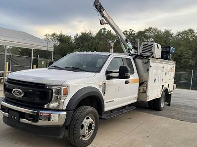 Ford F-550 Cab & Chassis Truck