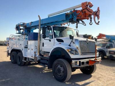International WorkStar 7500 Crew Cab Cab & Chassis Truck - Automatic