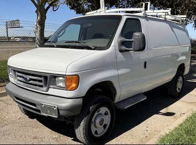 Ford E-250 Cargo Van - Automatic