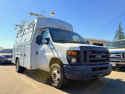 Ford E-Series Box Truck - Automatic