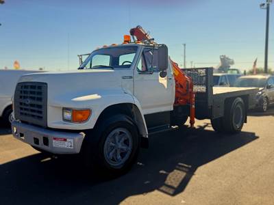 Ford F-700 Flatbed Truck