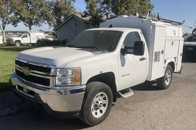 Chevrolet Silverado 3500HD Mechanic / Service Truck