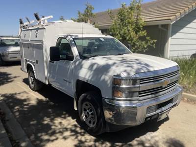Chevrolet Silverado 3500HD Regular Cab 4x2 Knapheide Enclosed Utility Truck