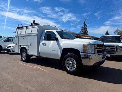 Chevrolet Silverado 3500HD Mechanic / Service Truck