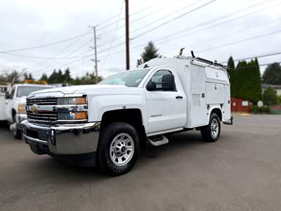 Chevrolet Silverado 3500HD Regular Cab 4x2 Knapheide Enclosed Utility Truck