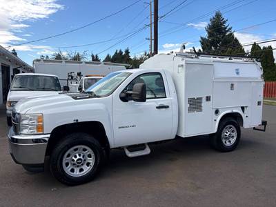 Chevrolet Silverado 3500HD Mechanic / Service Truck
