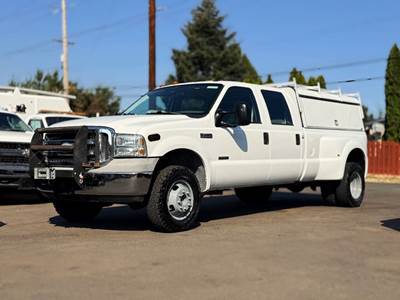 Ford F-350 Crew Cab Mechanic / Service Truck - Automatic