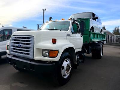 Ford F-800 Mechanic / Service Truck