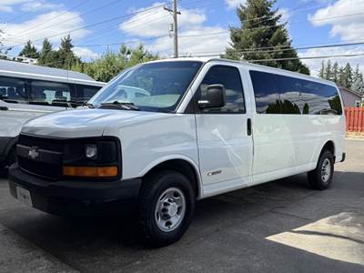 Chevrolet Express Passenger Van - Automatic