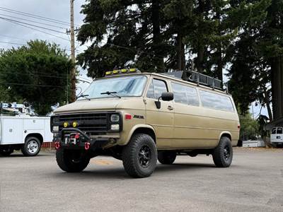 Chevrolet Sportvan Passenger Van - Automatic